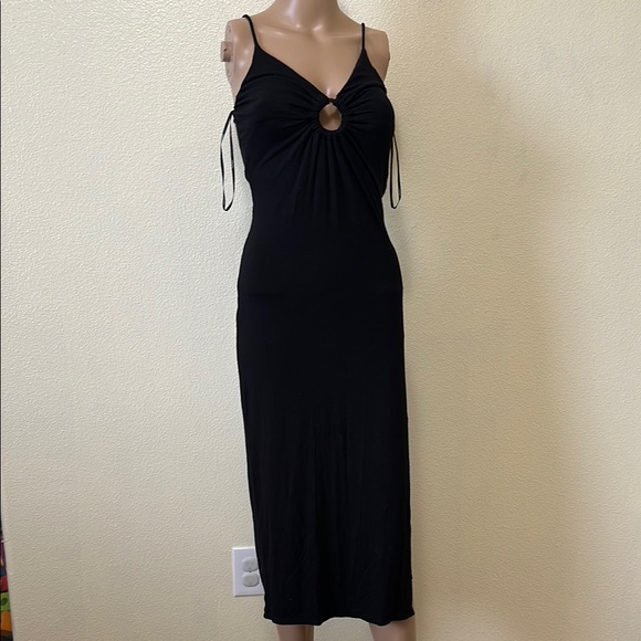 Forever 21- Elegant Black Midi Dress - Picture 1 of 7